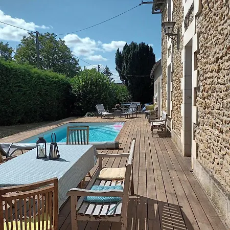 Maison Spacieuse Avec Piscine Sans Vis A Vis 8 Pers Semesterbostad Latillé