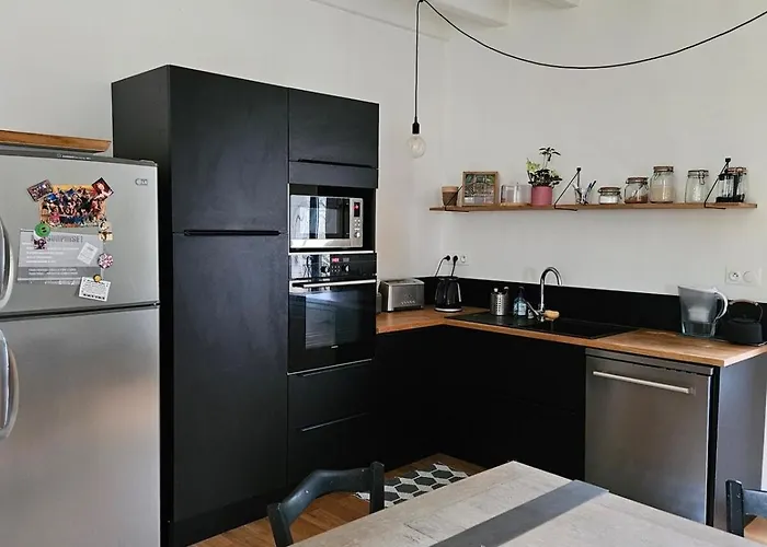 Maison Spacieuse Avec Piscine Sans Vis A Vis 8 Pers